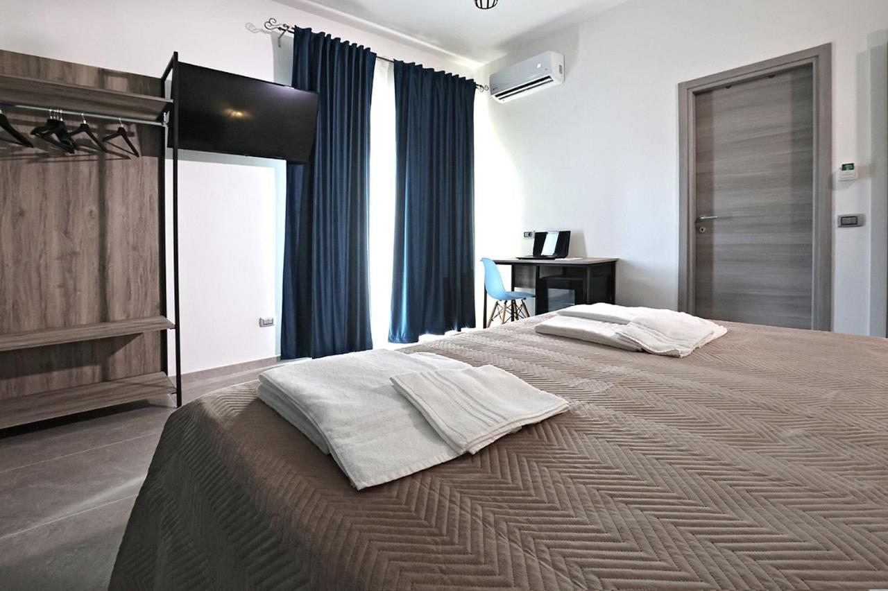 Toc Toc Bed & Breakfast Понтеканяно Екстериор снимка